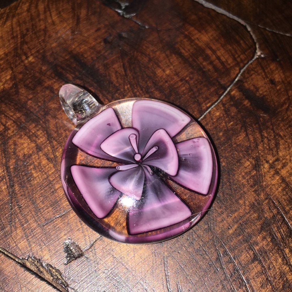 Flower Brooches - Picture 3 of 4